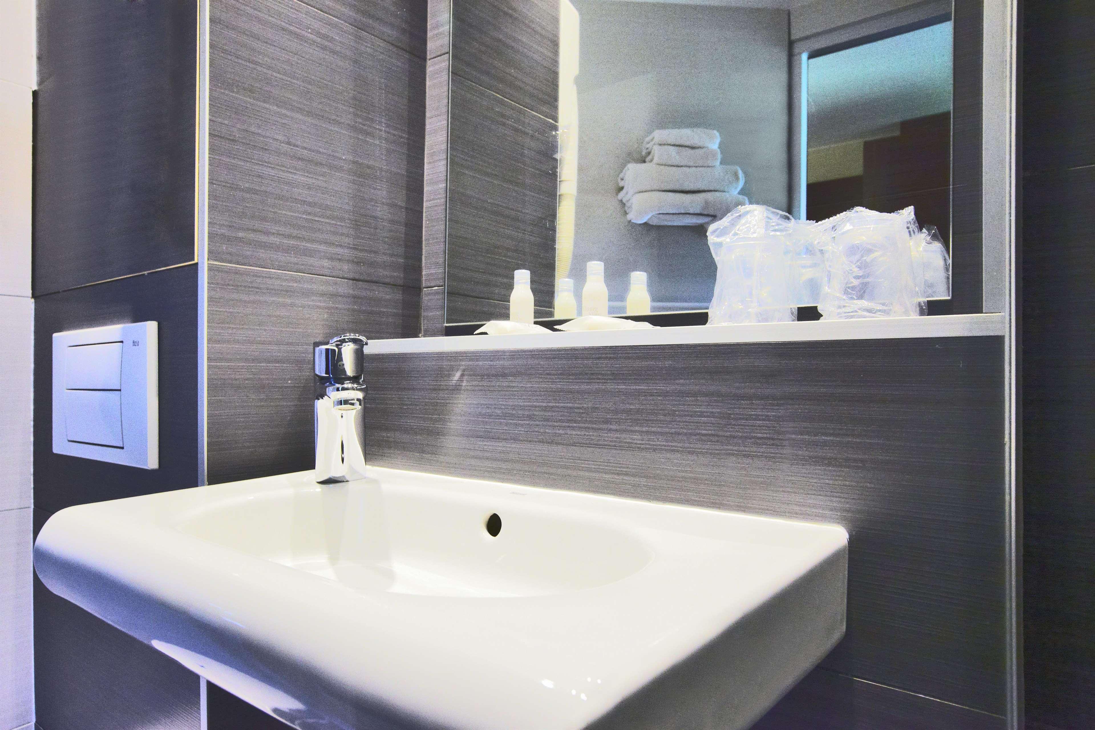 Kyriad Bordeaux Lormont Dış mekan fotoğraf