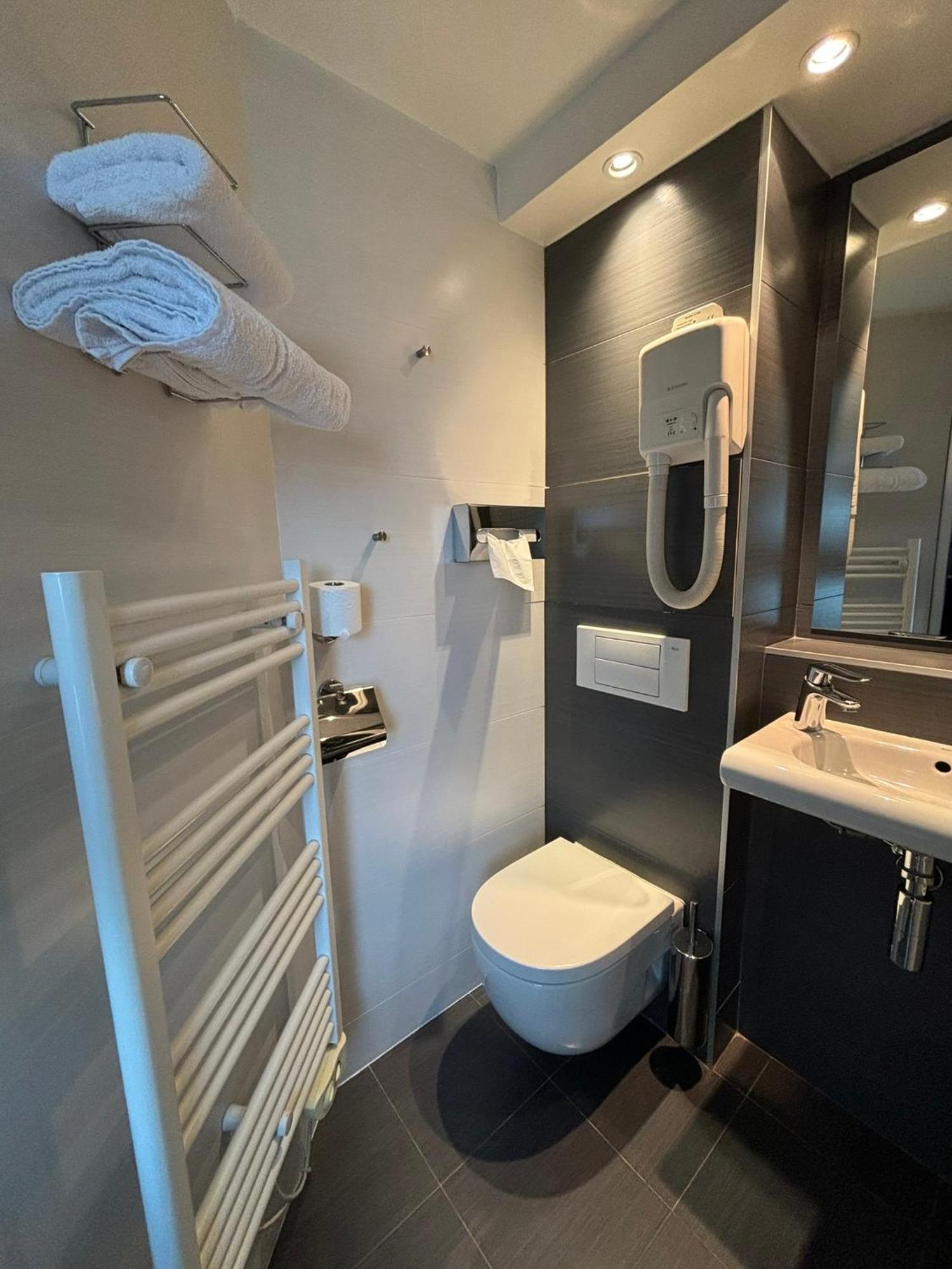 Kyriad Bordeaux Lormont Dış mekan fotoğraf